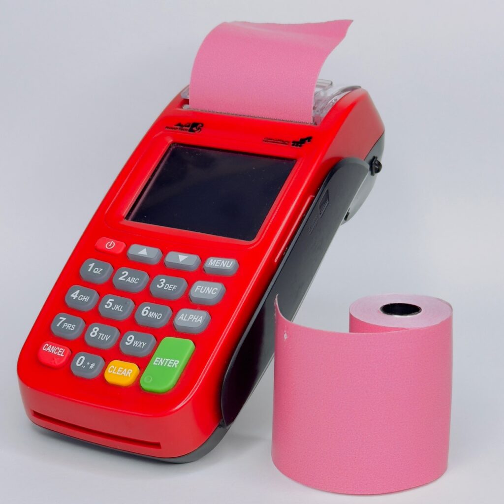 رول پوز صورتی